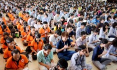 Sinh viên hướng về Phật pháp